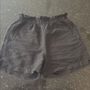 H&M linen shorts size 8 black